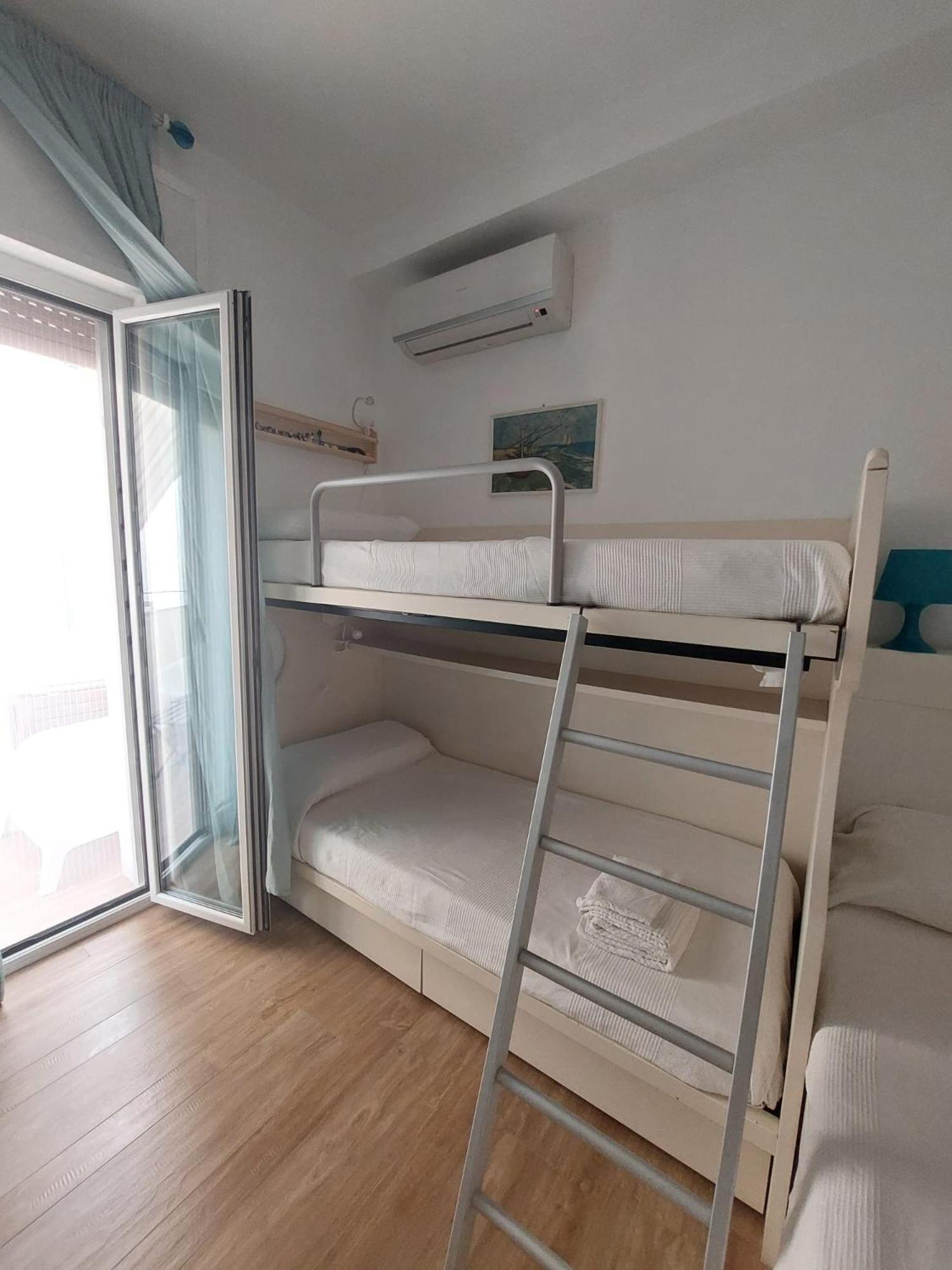 Blue Sea Apartment Torre Canne Exterior photo